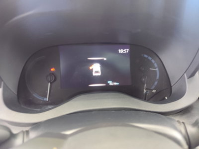 Toyota Yaris Cross 1.5 Hybrid 5p. E-CVT Lounge (11)