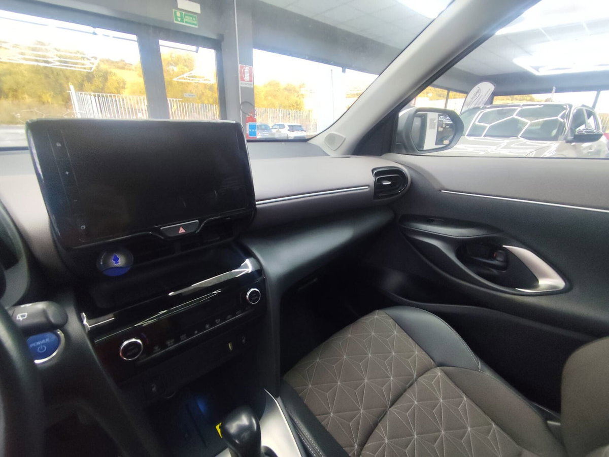 Toyota Yaris Cross 1.5 Hybrid 5p. E-CVT Lounge (13)