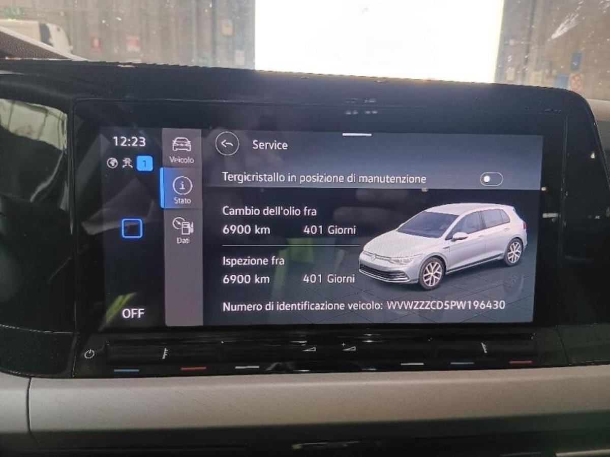 Volkswagen Golf 2.0 TDI 150 CV DSG SCR Life (8)