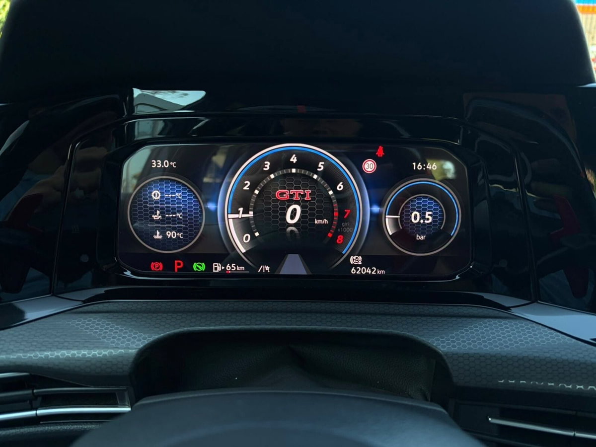 Volkswagen Golf 2.0 TSI GTI DSG Clubsport 45 (10)
