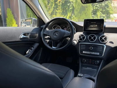Mercedes-Benz Classe A 200 d Sport (9)