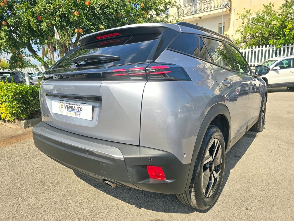 Peugeot 2008 1.2 turbo Allure 100cv (11)