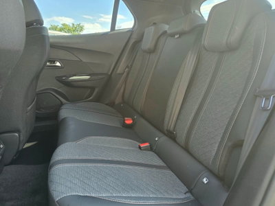 Peugeot 2008 1.2 turbo Allure 100cv (17)