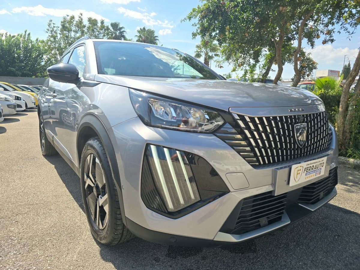Peugeot 2008 1.2 turbo Allure 100cv (2)