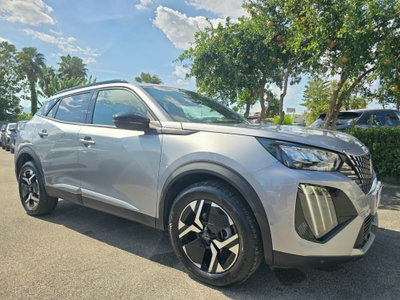 Peugeot 2008 1.2 turbo Allure 100cv (3)