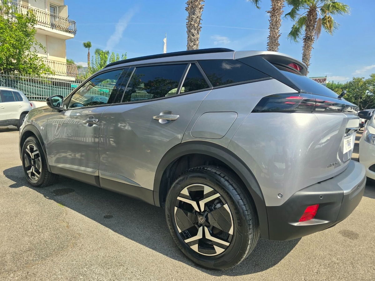 Peugeot 2008 1.2 turbo Allure 100cv (5)