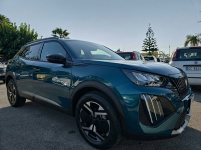 Peugeot 2008 1.2 turbo Allure 100cv (3)