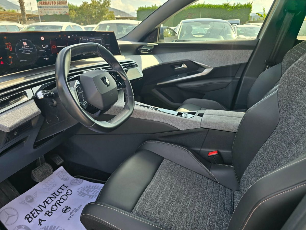 Peugeot 3008 1.2 hybrid Allure Business 145cv e-dcs6 (17)