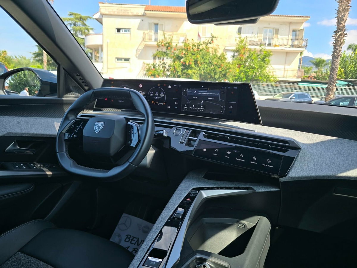Peugeot 3008 1.2 hybrid Allure Business 145cv e-dcs6 (18)
