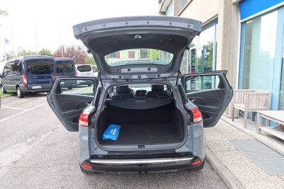 Renault Clio Sporter dCi 8V 90 CV Moschino Intens (11)