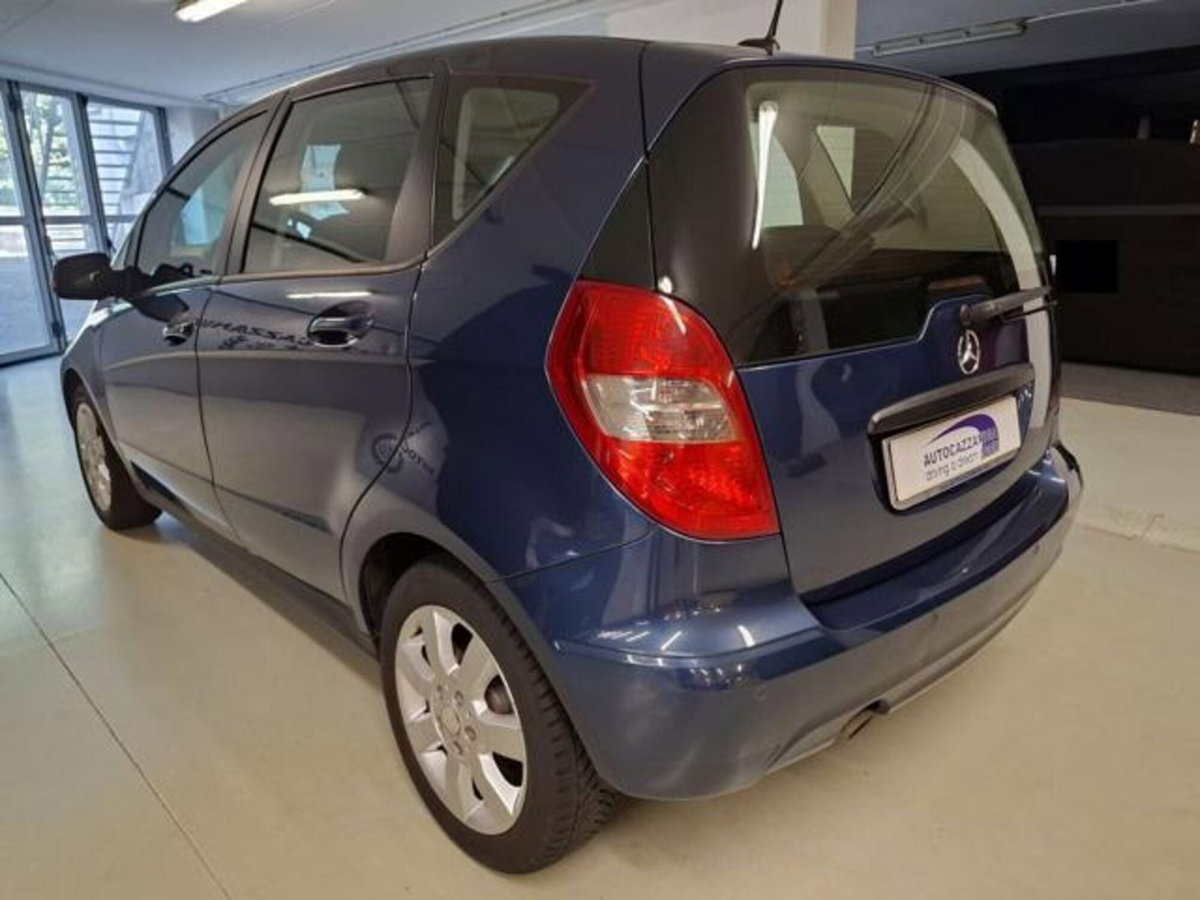 Mercedes-Benz Classe A 160 BlueEFFICIENCY Elegance (12)