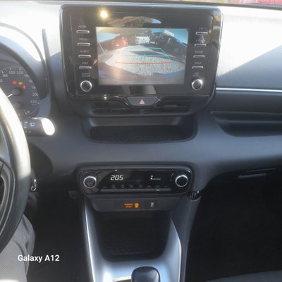 Toyota Yaris 1.5 Hybrid 5 porte Lounge (10)