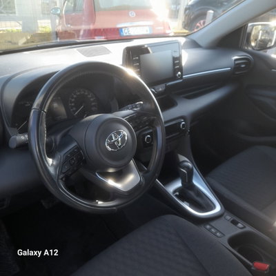 Toyota Yaris 1.5 Hybrid 5 porte Lounge (11)
