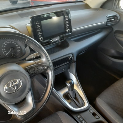 Toyota Yaris 1.5 Hybrid 5 porte Style (6)