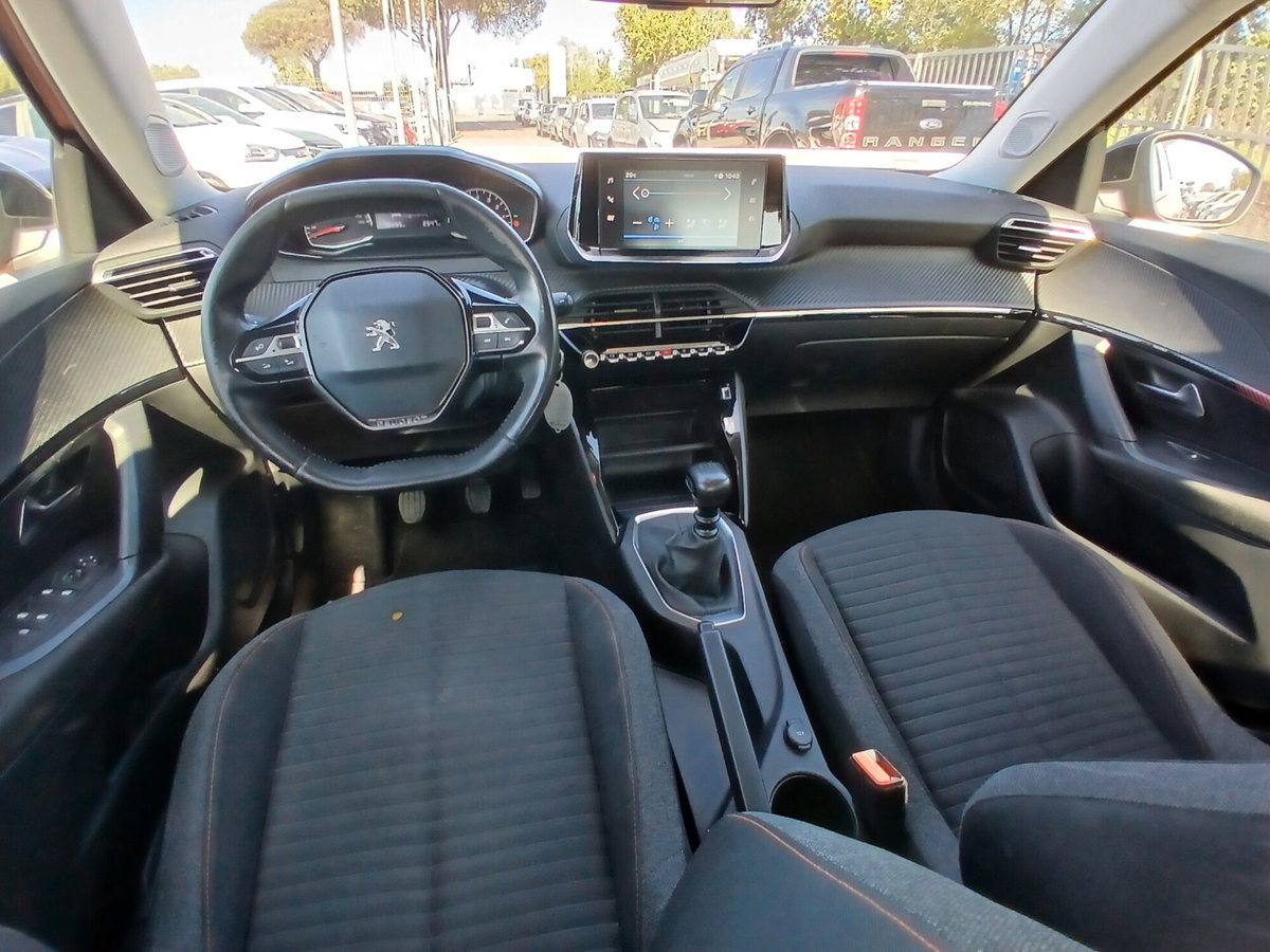 Peugeot 2008 PureTech 100 S&S Active (18)