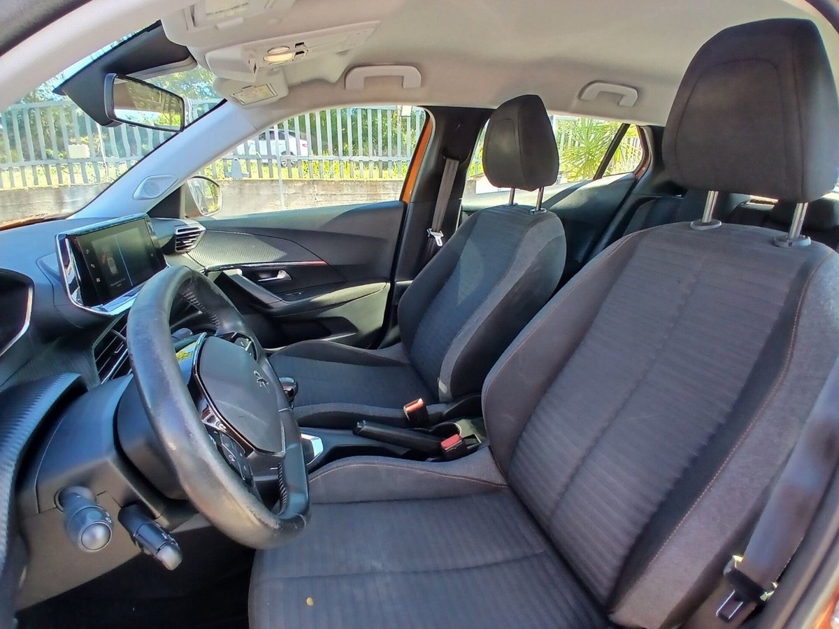 Peugeot 2008 PureTech 100 S&S Active (19)