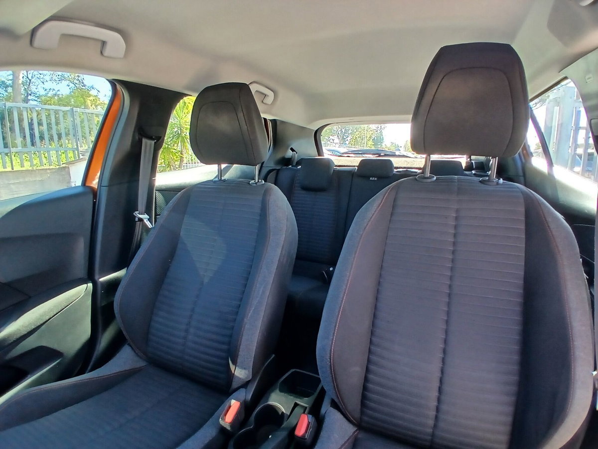 Peugeot 2008 PureTech 100 S&S Active (20)