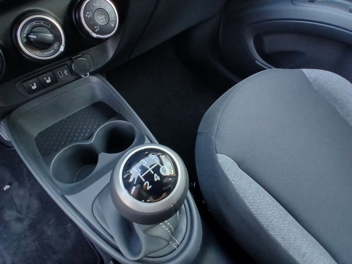 Toyota Aygo X 1.0 VVT-i 72 CV 5 porte Limited Air (20)