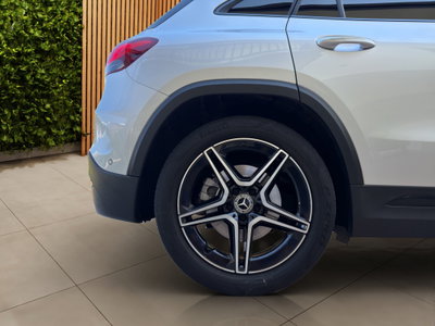 Mercedes-Benz GLA SUV 220 d Automatic 4Matic Premium (9)