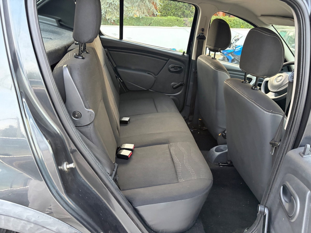 Dacia Duster 1.5 dCi 90CV 4x2 Ambiance (12)