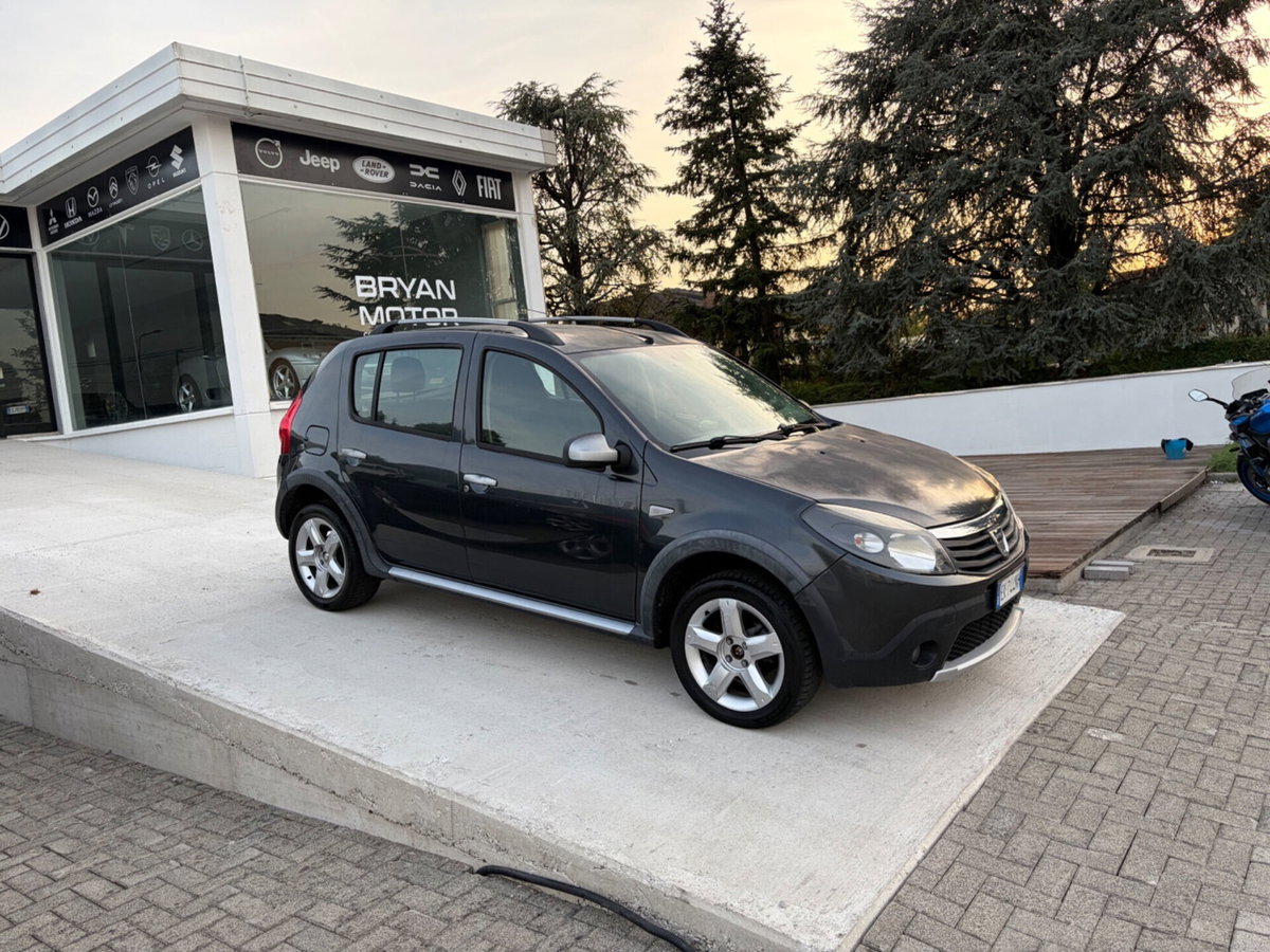 Dacia Duster 1.5 dCi 90CV 4x2 Ambiance (2)