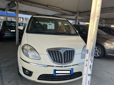 Lancia Musa 1.3 Multijet 16V 90 CV Oro (2)