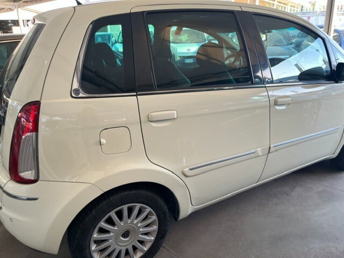 Lancia Musa 1.3 Multijet 16V 90 CV Oro (4)