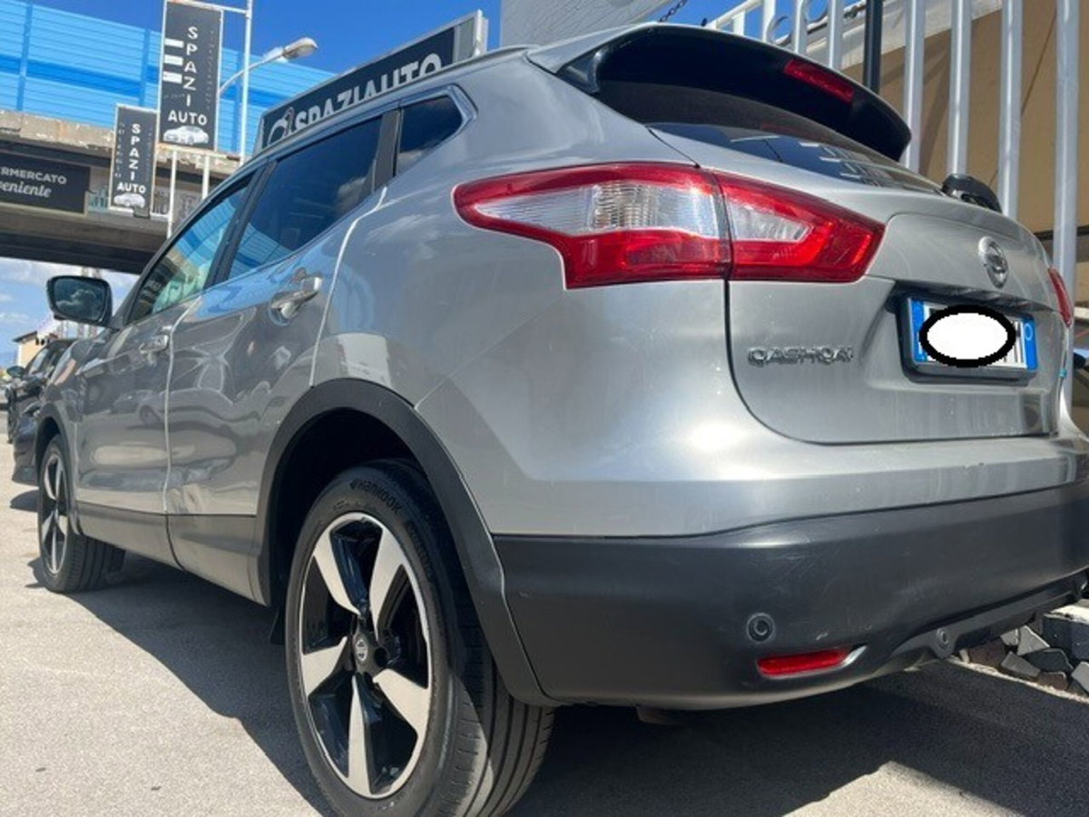 Nissan Qashqai 1.5 dCi Tekna (3)