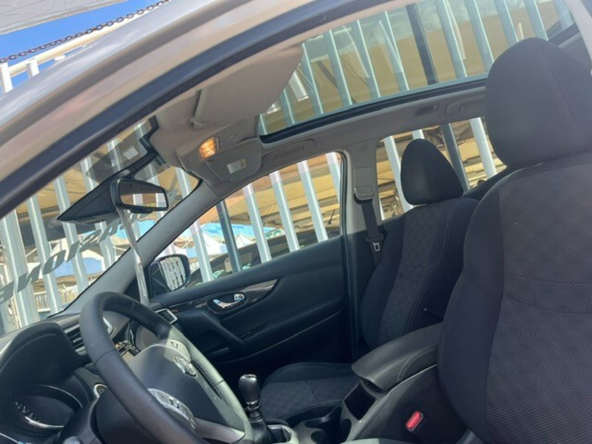 Nissan Qashqai 1.5 dCi Tekna (4)