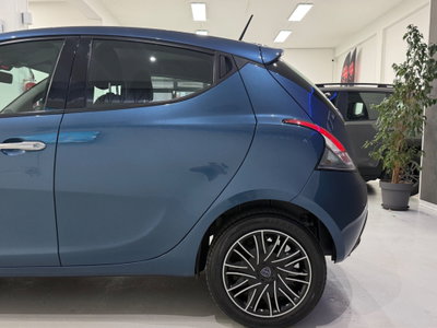 Lancia Ypsilon 1.0 FireFly 5 porte S&S Hybrid Gold Plus (8)