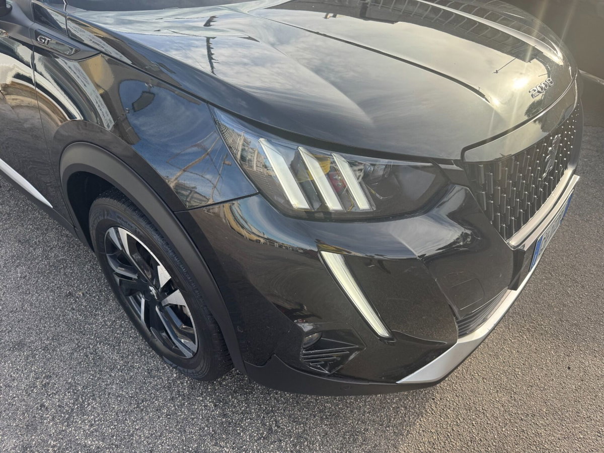 Peugeot 2008 BlueHDi 130 S&S EAT8 GT Pack (4)