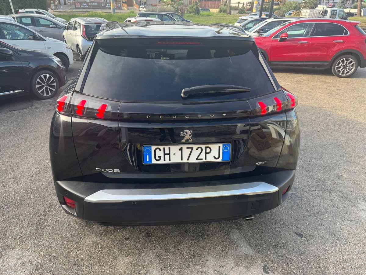 Peugeot 2008 BlueHDi 130 S&S EAT8 GT Pack (6)