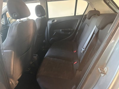 Opel Corsa 1.2 5 porte Cosmo (10)