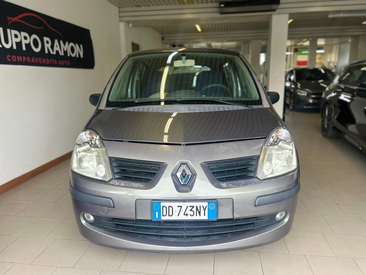 Renault Modus 1.2 16V Luxe (2)
