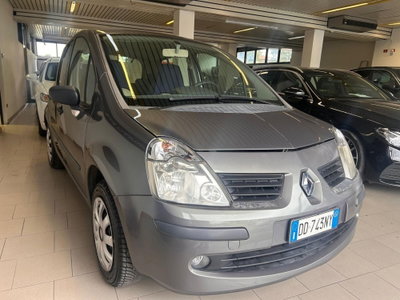 Renault Modus 1.2 16V Luxe (3)