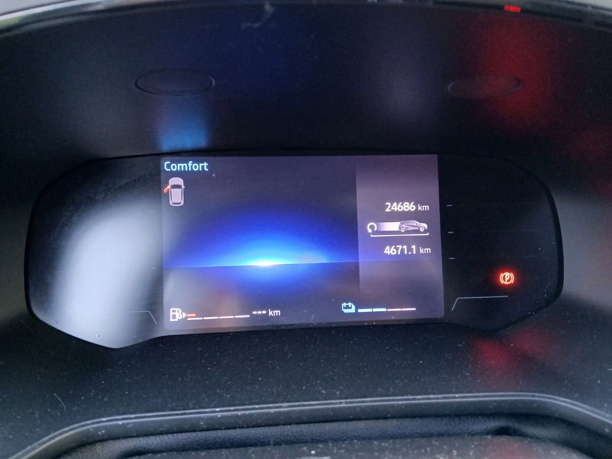 Renault Captur Full Hybrid E-Tech 145 CV Techno (14)