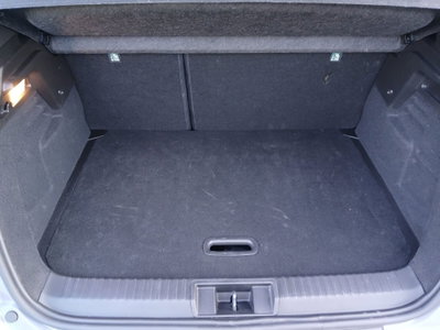 Renault Captur Full Hybrid E-Tech 145 CV Techno (18)