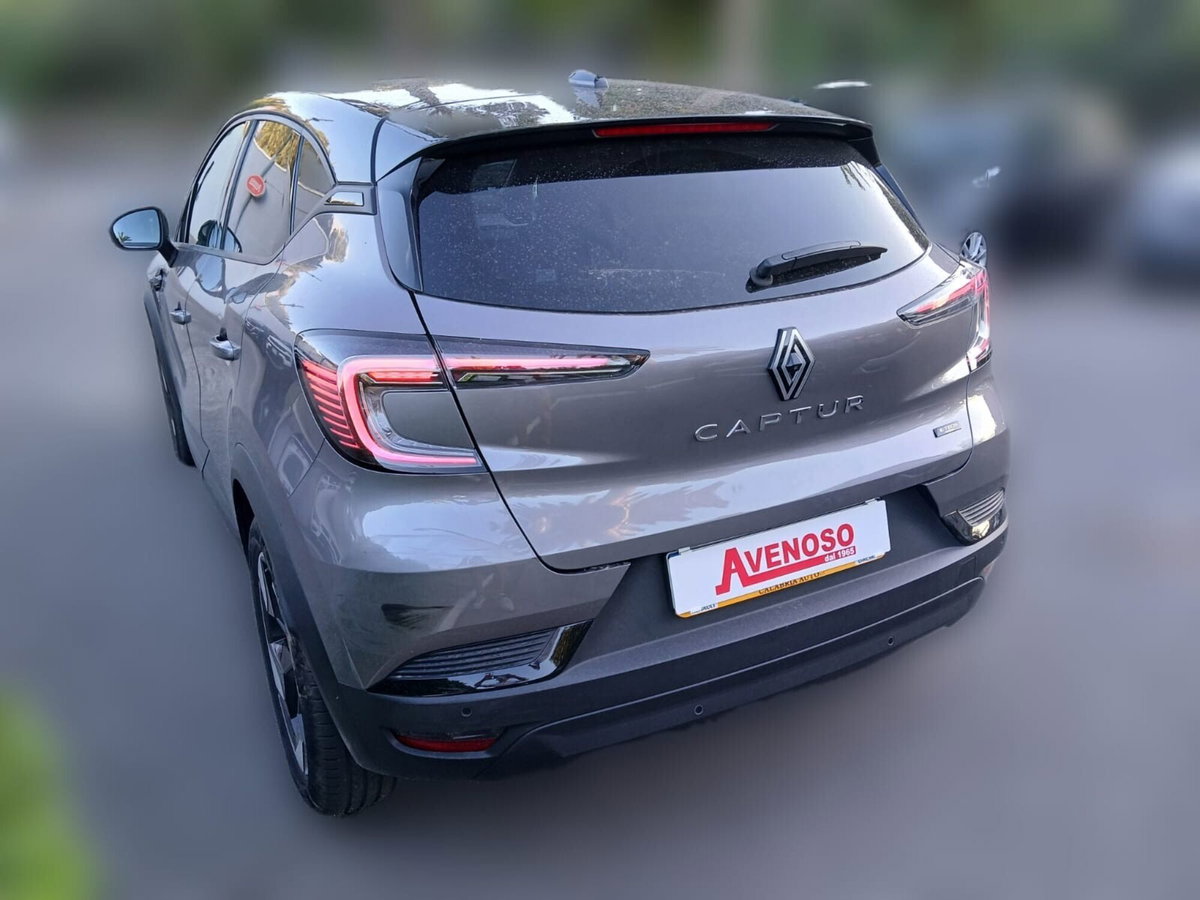 Renault Captur Full Hybrid E-Tech 145 CV Techno (3)