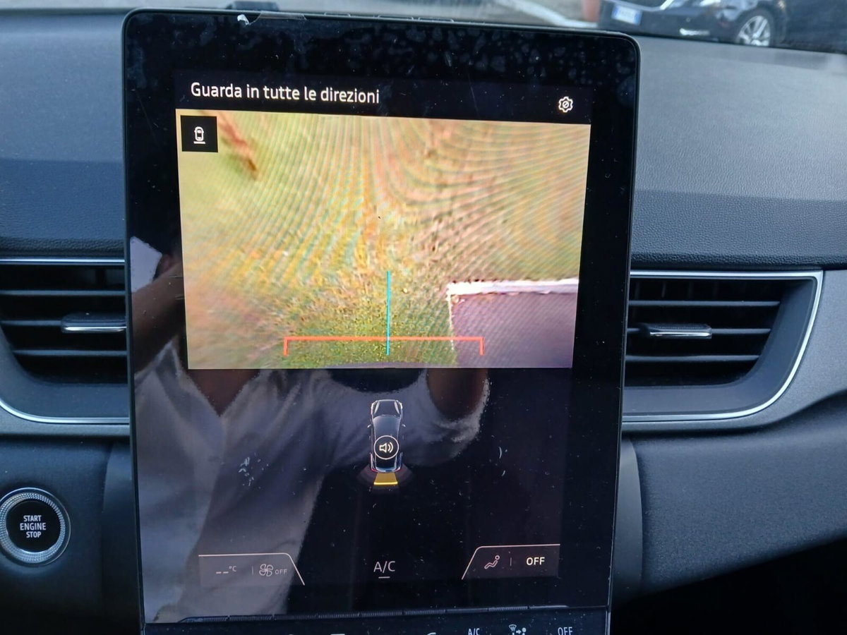 Renault Captur Full Hybrid E-Tech 145 CV Techno (9)