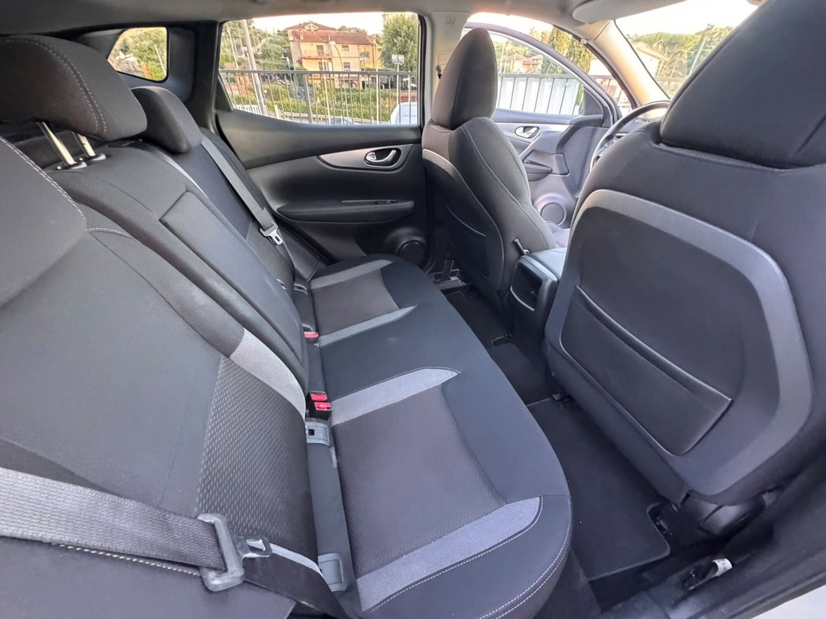 Nissan Qashqai 1.5 dCi 115 CV DCT N-Connecta (15)