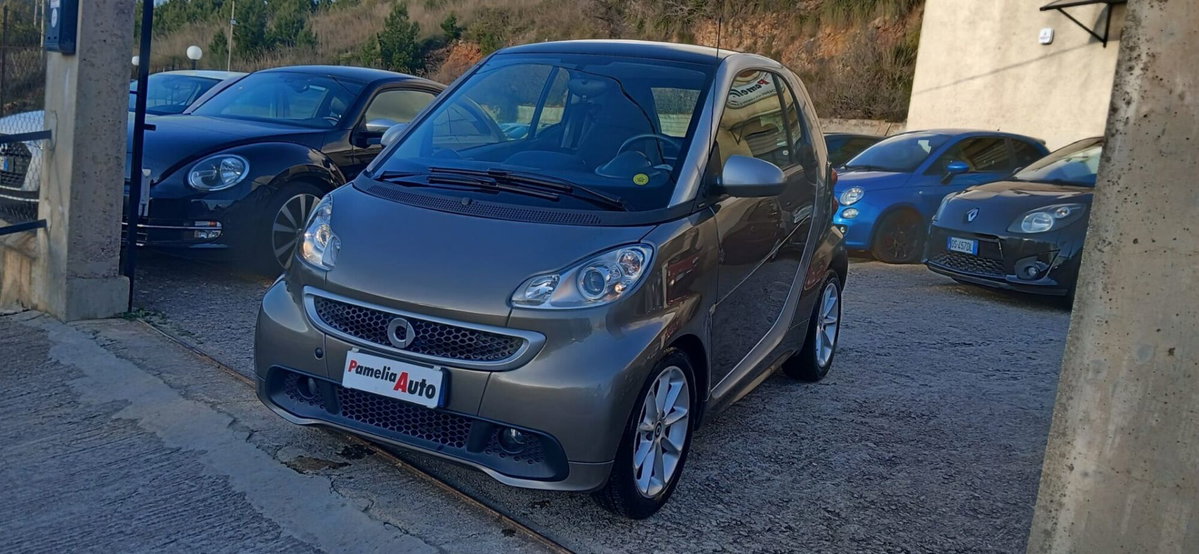 smart Fortwo 1000 52 kW MHD coupé passion (2)