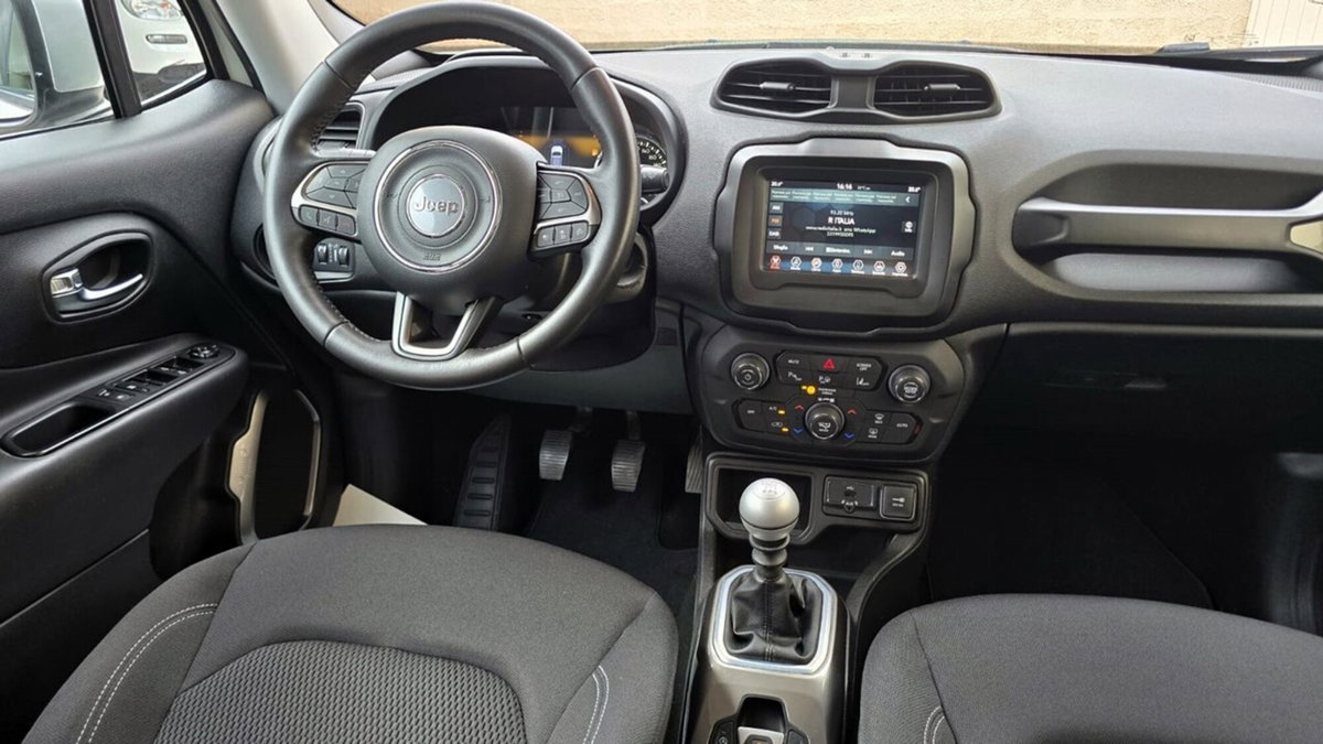Jeep Renegade 1.6 Mjt 120 CV Limited (9)