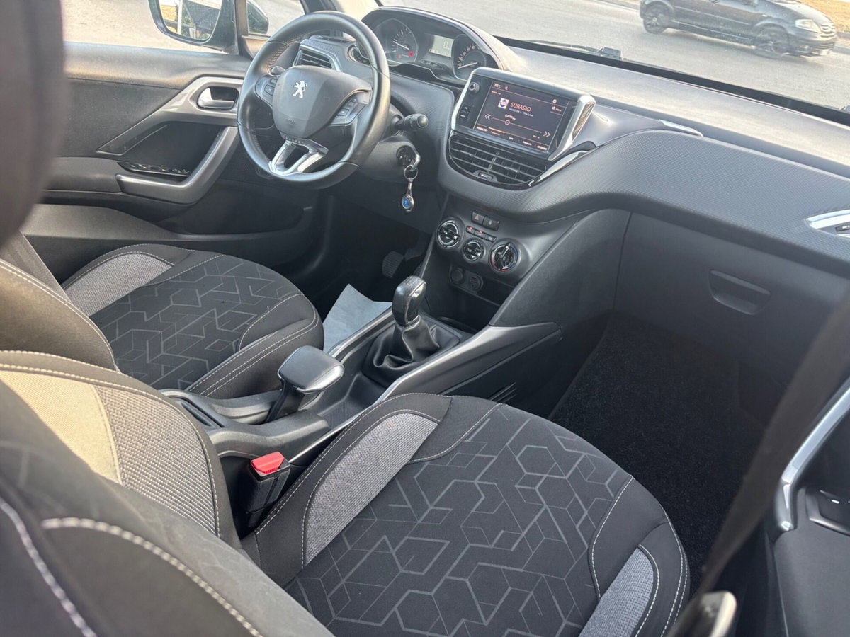Peugeot 2008 75 Active (11)