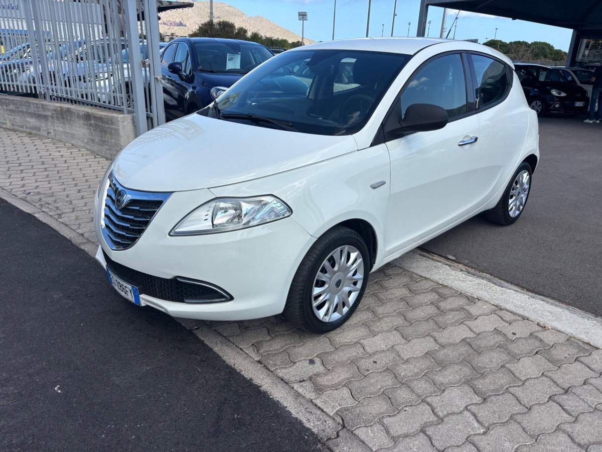 Lancia Ypsilon 1.3 MJT 16V 95 CV 5 porte S&S Gold