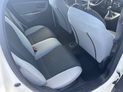 Lancia Ypsilon 1.3 MJT 16V 95 CV 5 porte S&S Gold (10)