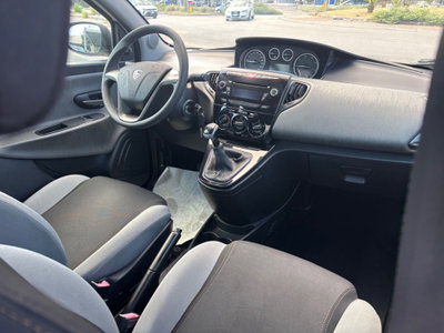Lancia Ypsilon 1.3 MJT 16V 95 CV 5 porte S&S Gold (11)
