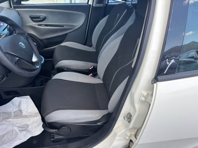 Lancia Ypsilon 1.3 MJT 16V 95 CV 5 porte S&S Gold (14)