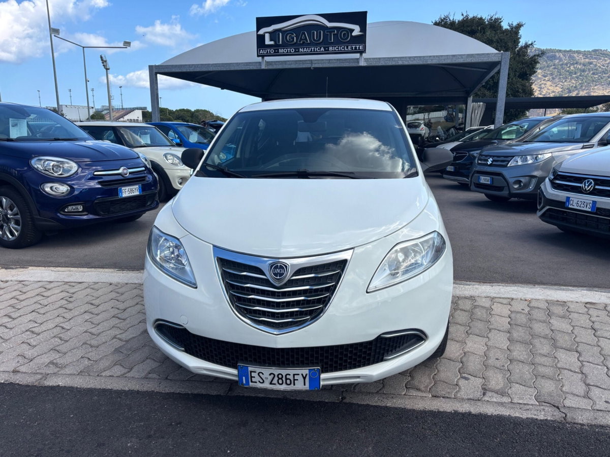 Lancia Ypsilon 1.3 MJT 16V 95 CV 5 porte S&S Gold (3)