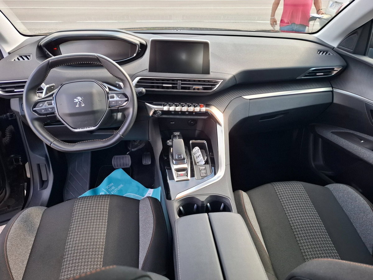 Peugeot 3008 BlueHDi 130 S&S EAT8 Active Pack (5)