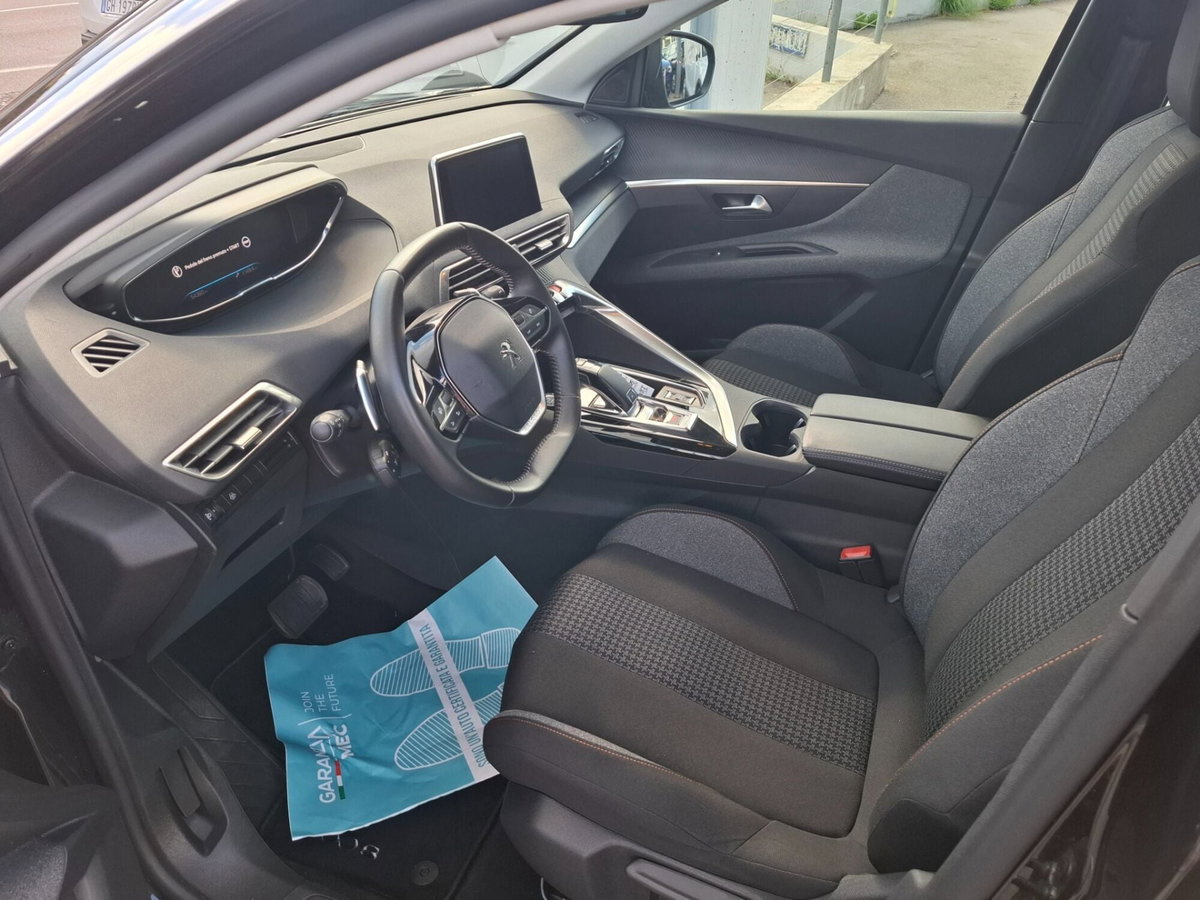 Peugeot 3008 BlueHDi 130 S&S EAT8 Active Pack (7)